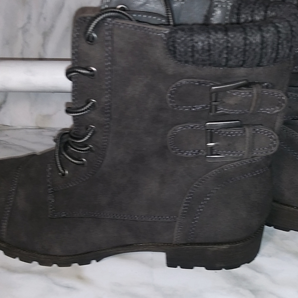 Women booties